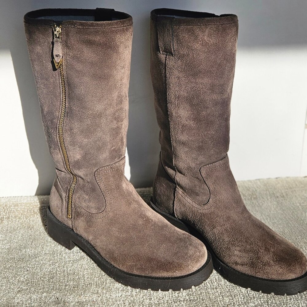 New Without Tags, Greige Suede Vionic Boots, Size 6